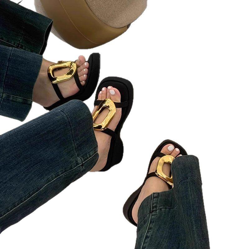 French black thick-bottomed cool slippers women's 2025 summer new niche fashion simple metal one-word beach slippers