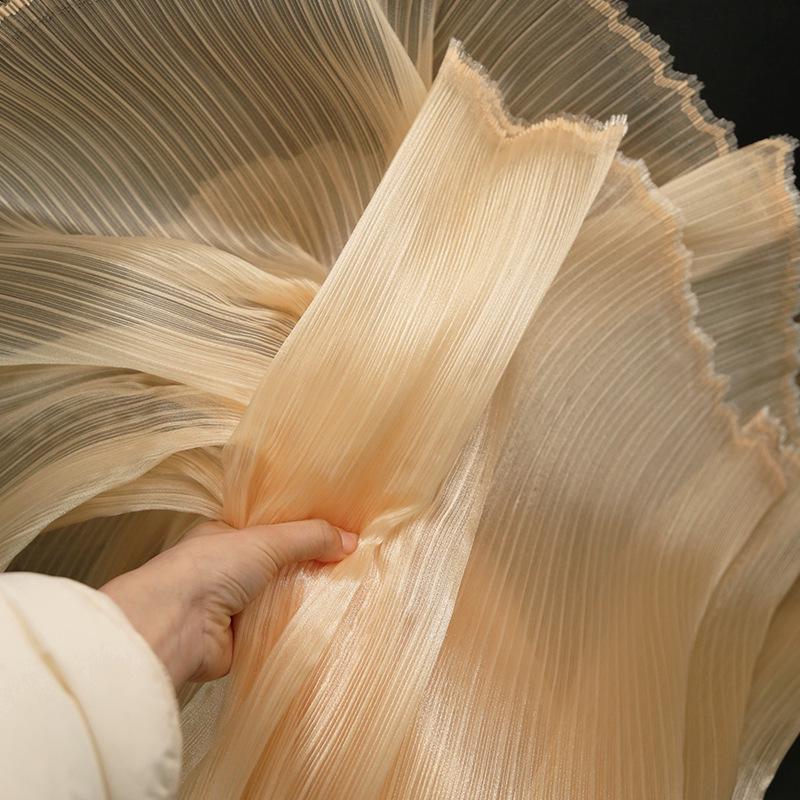 Shiny Pleated Organza Fabric for Elegant Wedding Dress Styling
