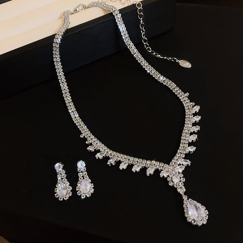 French light luxury water drop zircon stud earrings necklace set niche fashion collarbone chain simple commuter high-end jewelry