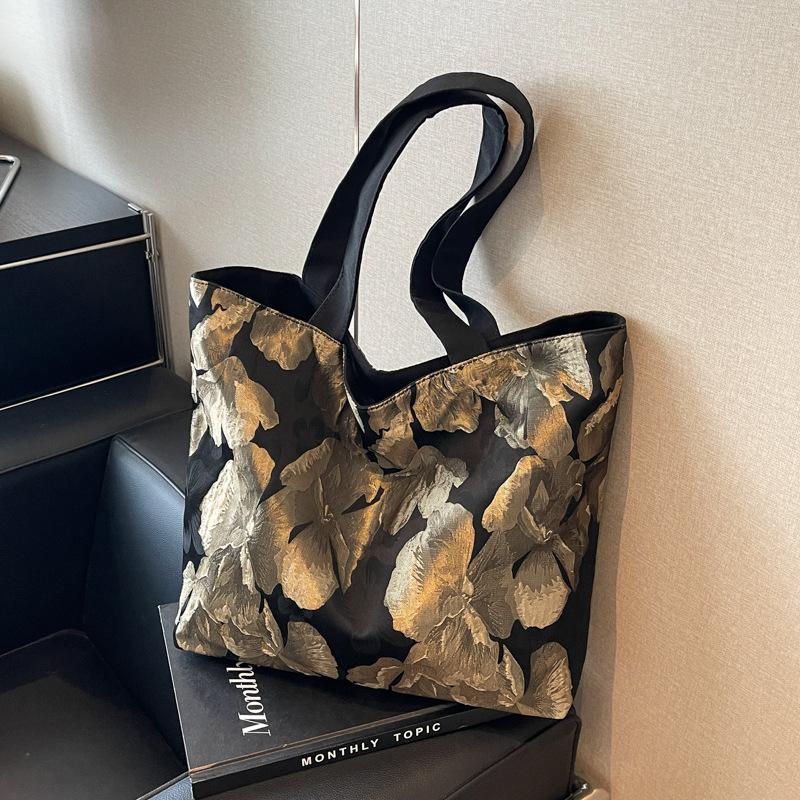Korean Version of Fashion Commuter Underarm Bag Women's 2025 New Flower Tote Bag Large-capacity Cloth Bag Shoulder Bag