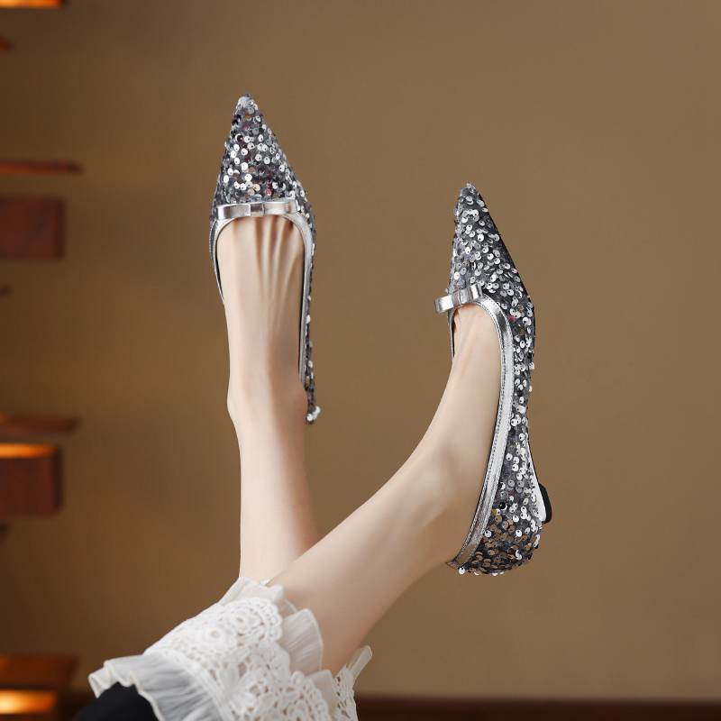 

Krazing Pot Блестящая ткань с пайетками Блинг Острый носок Размер 42 Клинья Низкий каблук Слипоны Клинья Досуг Сексуальные Осенние туфли 42 серебряный