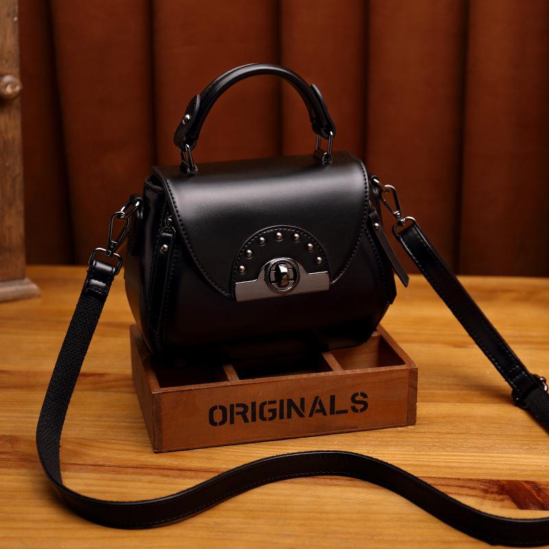 Retro Handbag for Women Korean Version New Summer Oily Wax Leather Small Square Bag Fashionable and One Shoulder Crossbody