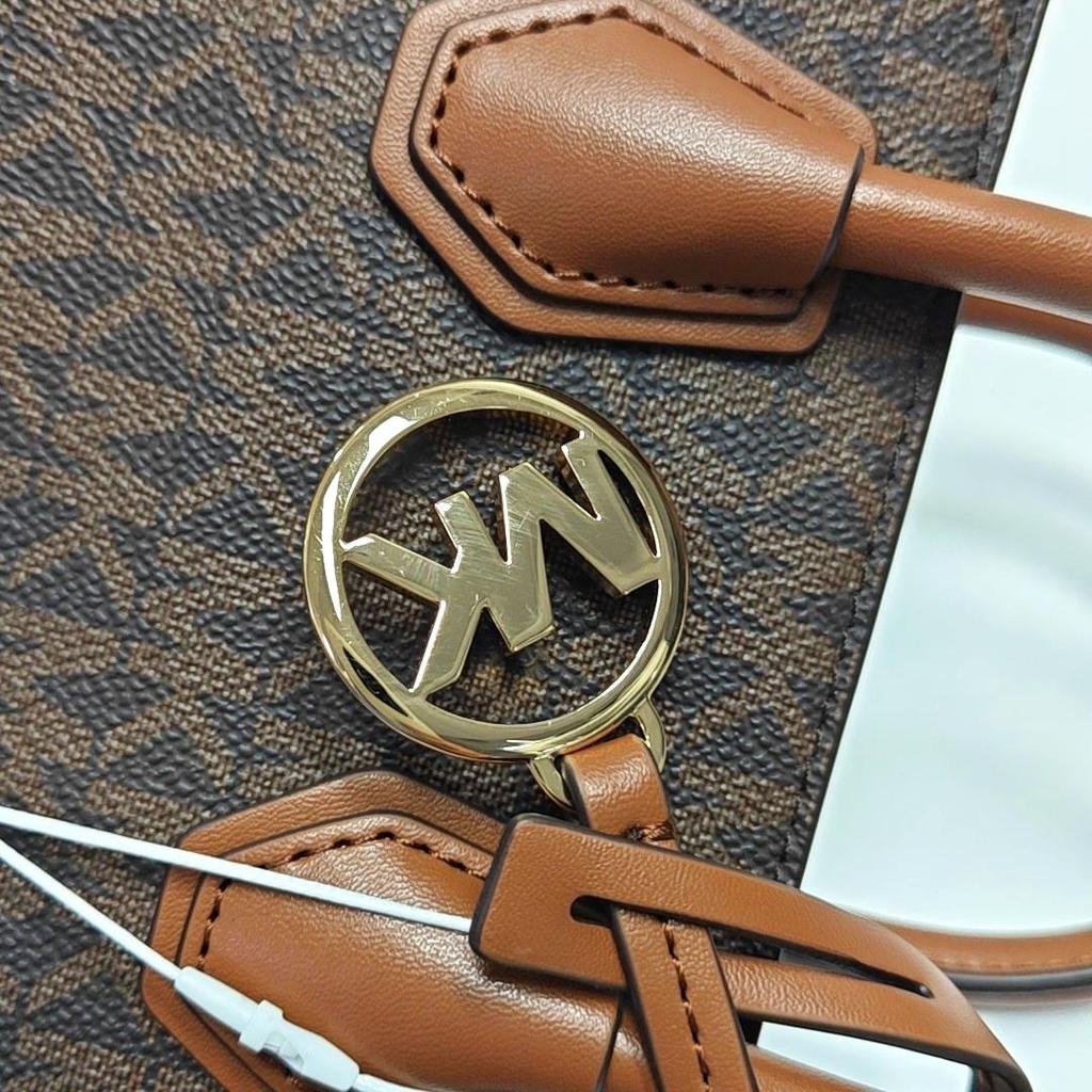 [Pre-Owned] Mercer Mini Brown Coated Canvas Monogram Crossbody Bag - Excellent #1L3OOT6