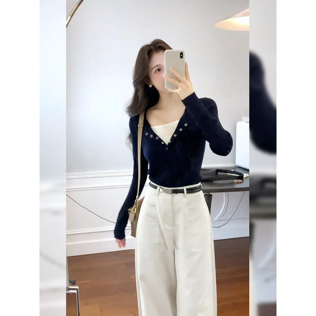 Navy Blue Slim-fitting Short Fake Two-piece Bottoming Knitted Sweater, Autumn and Winter New Contrasting Color Nail-button Sweater, Inner Top Women