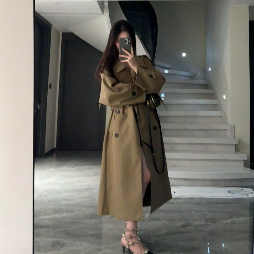 2025 Khaki pařížský trenčkot střední délky: Ležérní elegance inspirovaná Británií