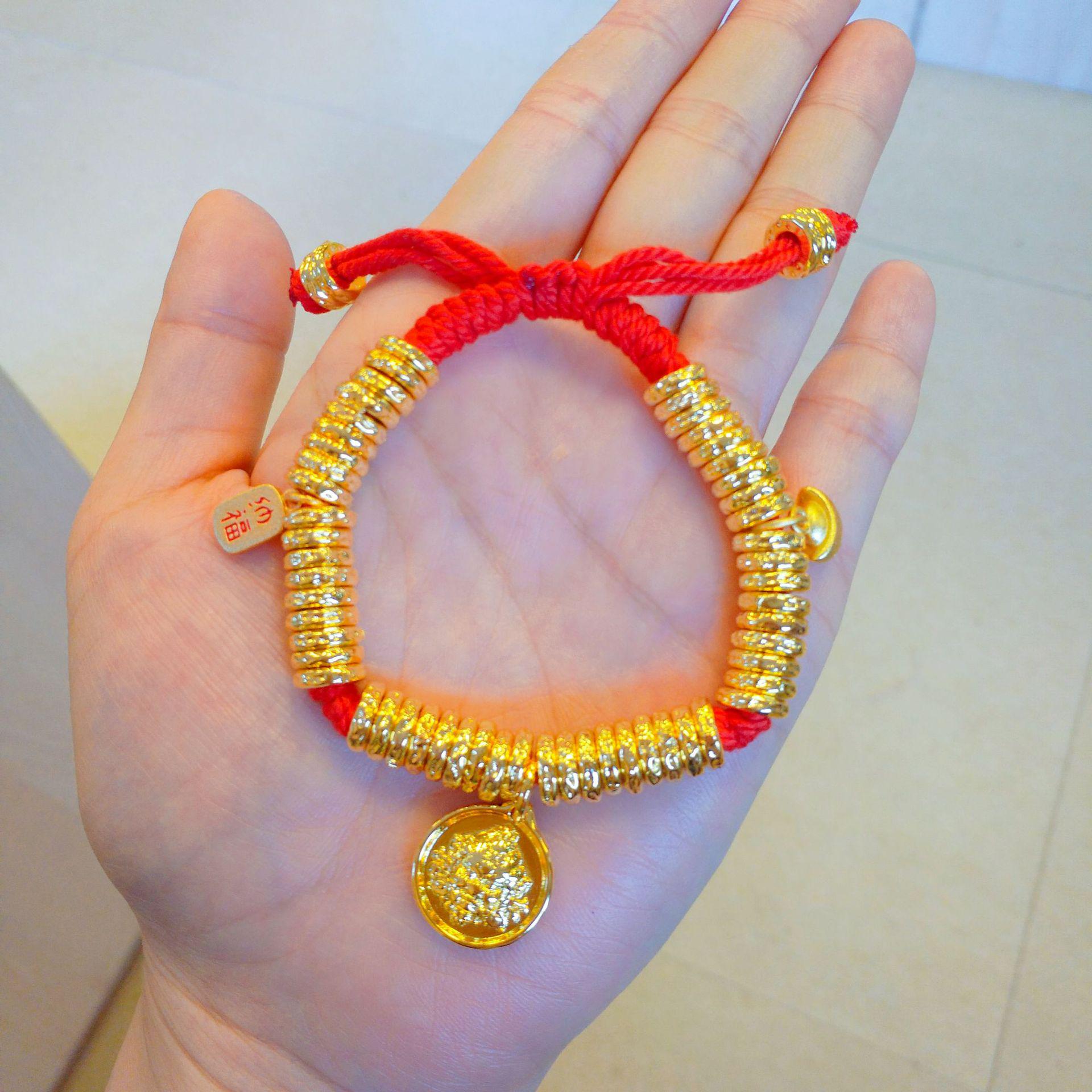 Вьетнамский золотой браслет с намоткой и бусинами: Этнический стиль Красная веревка с DIY измельченным золотом.