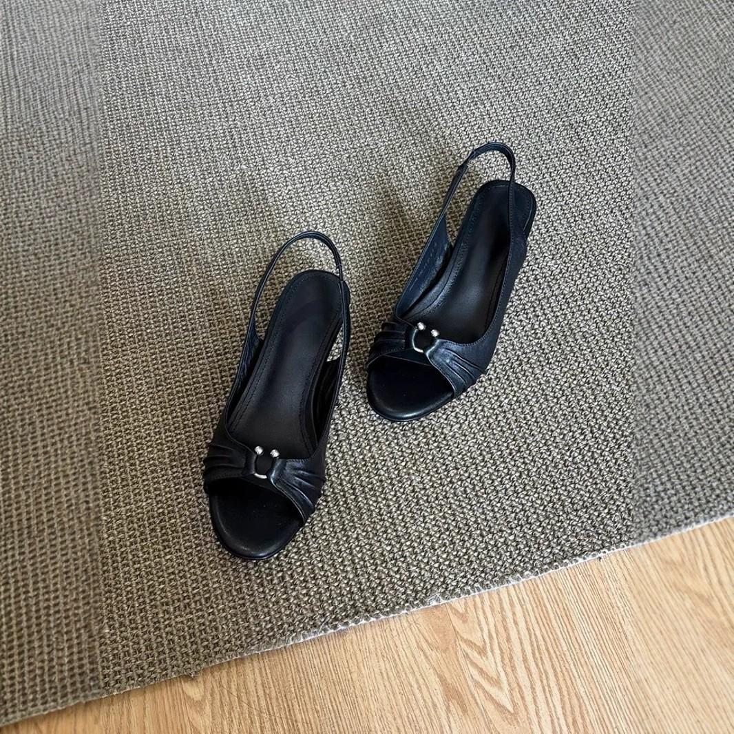 

Sheepskin version~ French temperament pleated hollow high heel sandals back strap thin heel metal buckle fish mouth high heels women 35