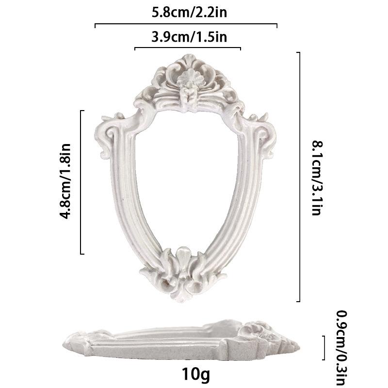 European-Style DIY Phone Case Frame, Badge, Gumi Display, and Dollhouse Scene Miniatures