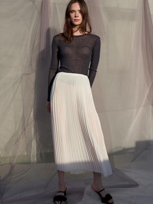 Sorry, Too Much Love Four Season Pleats Chiffon Skrit_White