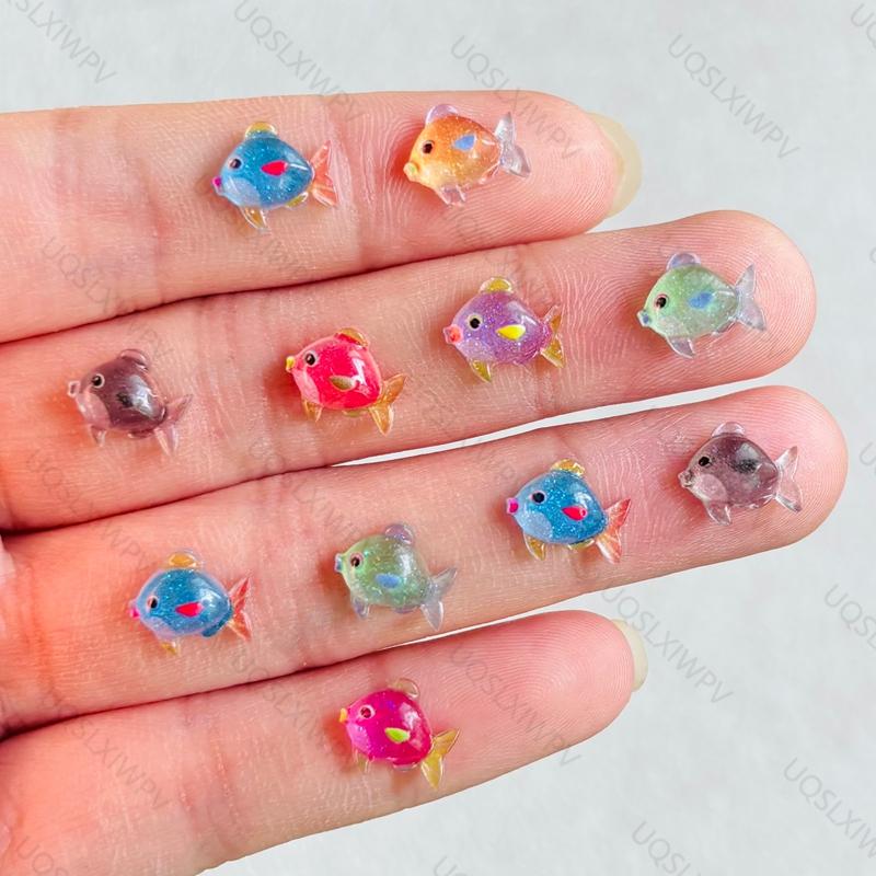 55 Stück Cartoon Harz Mini Bunte Kleine Fische Strass 3D Dekoration DIY Herstellung Geeignet Für Nagelkunst Und Schmuck A151