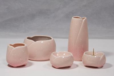 Yawaragi 5-Piece Buddhist Altar Accessories Set, Medium, Sakura (Incense Burner, Teacup, Candle Holder, Buddhist Vessel, Vase) Includes a Small