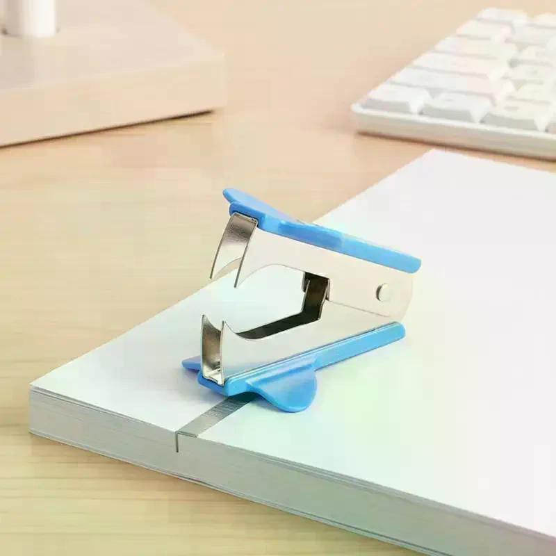 The Nail Remover Is Labor-saving And Ergonomically Designed For Easy Removal Of Nails In School Offices And Homes
