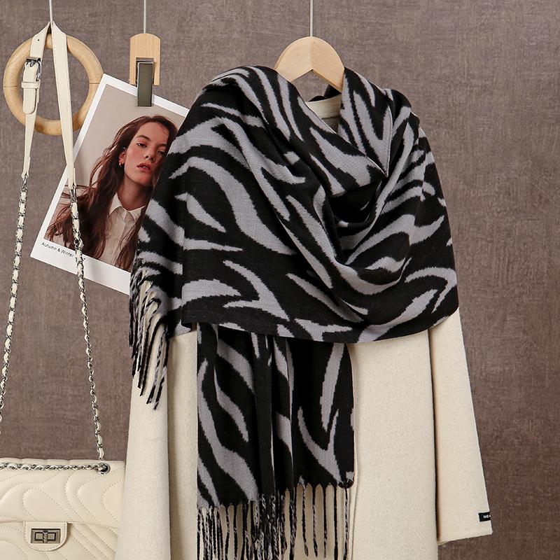 New Winter Plaid Cashmere Scarf Women Luxury Warm Shawls Poncho Tassel Thickened Men Unisex Neck Pashmina Scarf Rainbow Echarpe