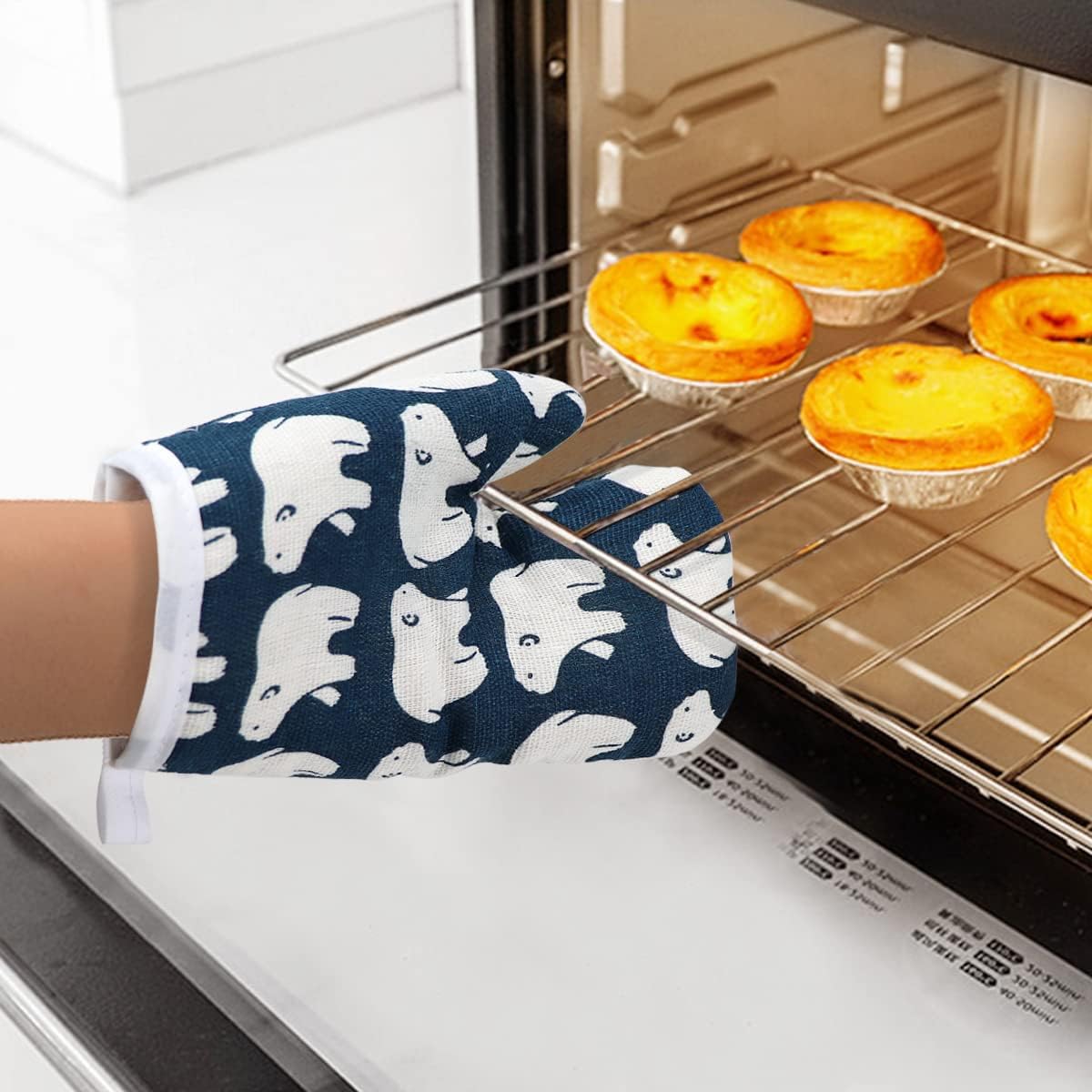 DOERDO 2 Pack Kid Oven Mitts for Children Heat Resistant Kitchen Mitts, Great for Cooking Baking, Age 4-12 (7 x4.7 , Polar Bear)