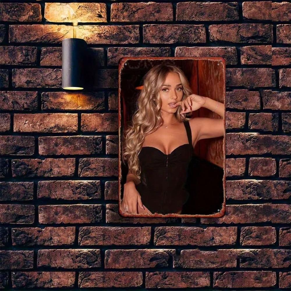 2D Gold Glamour Metal Woman Wall Art For Bedroom Bar Garage Garden Outdoor Decor