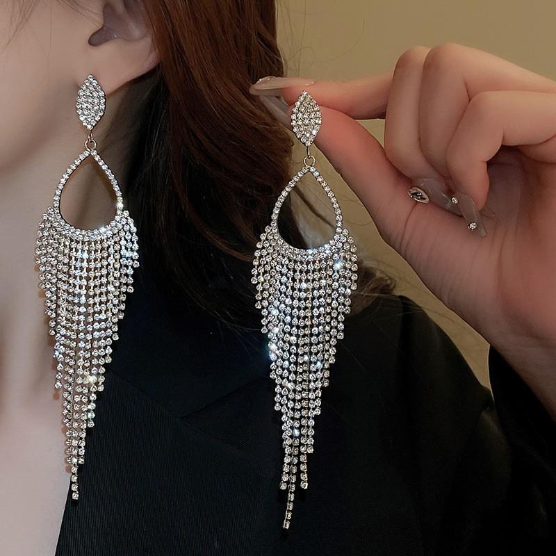European & American Style Silver Needle Full Rhinestone Irregular Drop Earrings - Exquisite Luxury Design, Niche Fashion Versatile Earrings