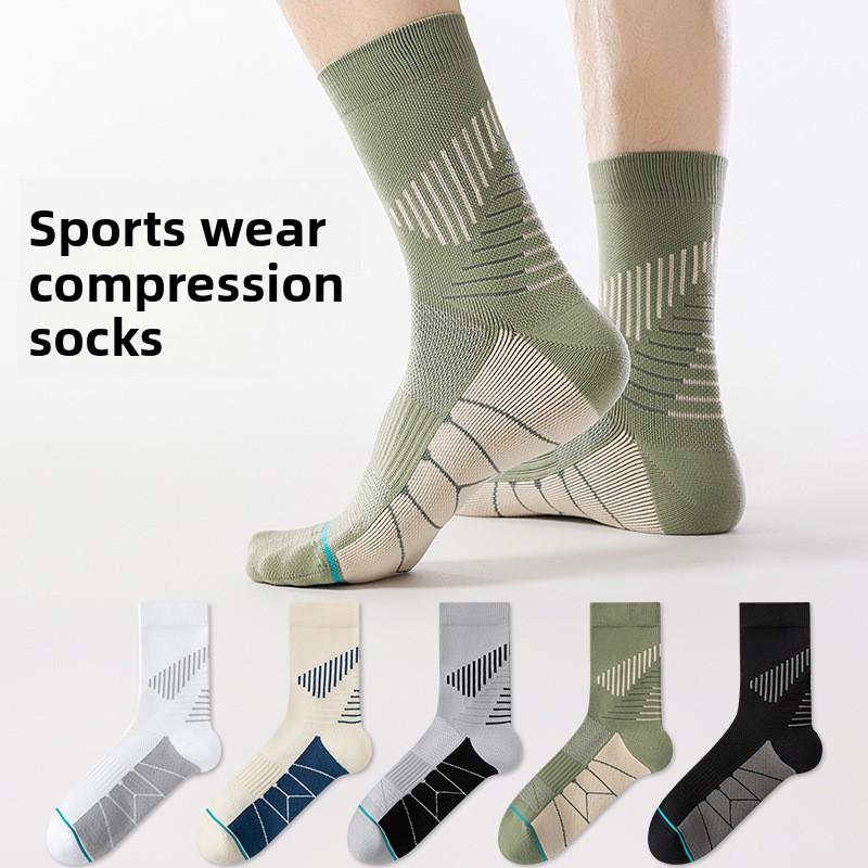 Male Spring and Autumn Professional Non Slip Hiking Pressure Breathable Mesh Sweat Absorption Mountain Socks