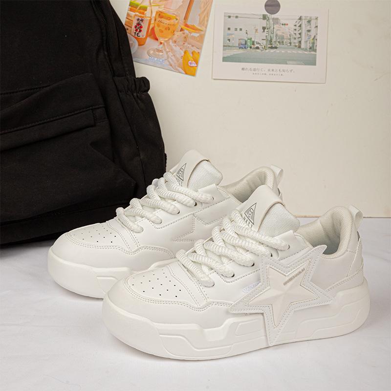 New Star Couple Design Aesthetic Bread Shoes Women Men 2024 Leisure Sports Board Shoes Y2k Student Fashion Versatile Sneakers