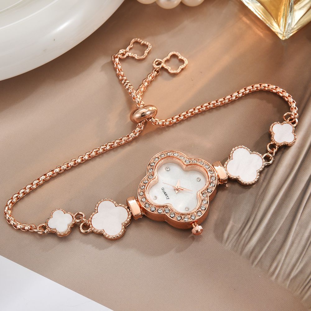Pulling Four Leaf Clover Bracelet Watch for Women, Green, High Fashion, Exquisite Watch