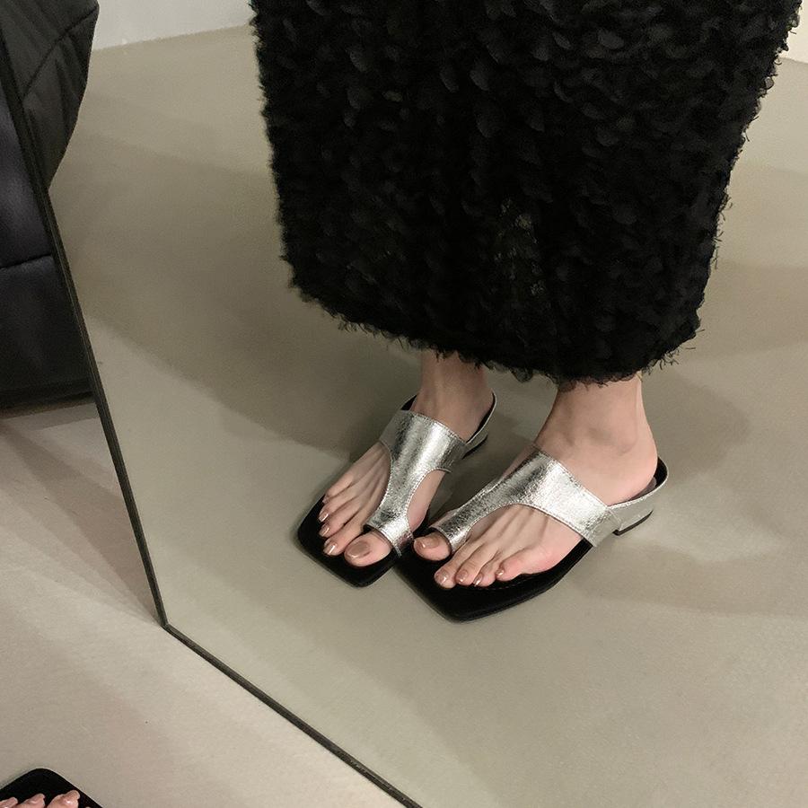 Set of toe low-heeled one-word slippers women's summer 2025 new fashion silver Korean version outer wear temperament women's cool slippers