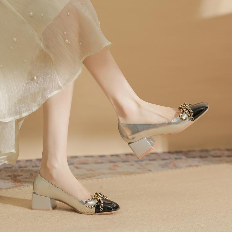 53309 [sheepskin] Square Head High Heels Women's Thick Heel 2025 New Color Matching Bow Light Mouth Medium Heel Single Shoes