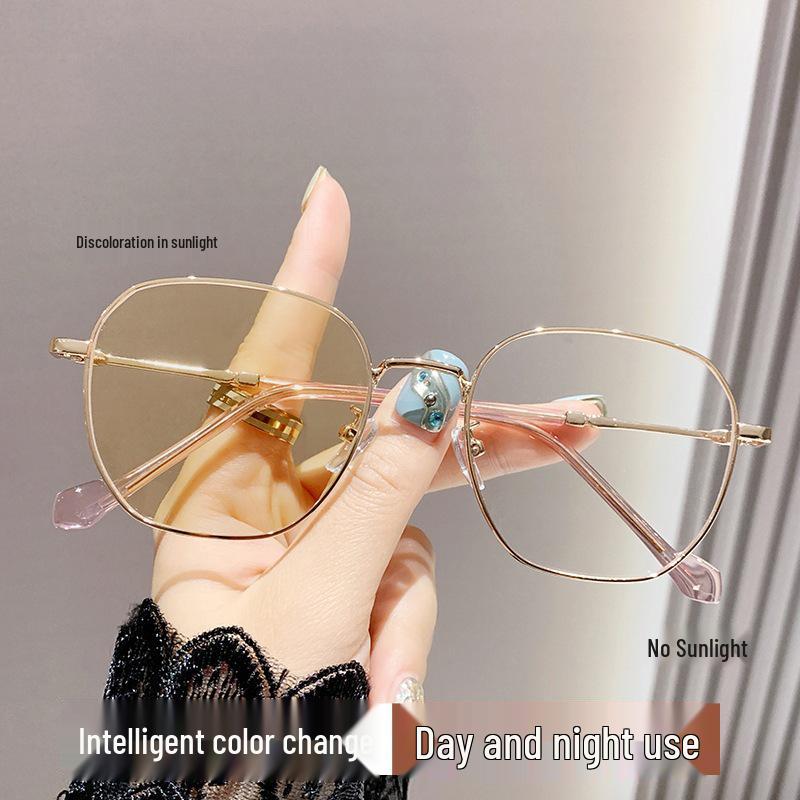 Photosensitive Anti-Blue Light Large Frame Myopia Glasses for Live Streaming and Small Face Student Style.
