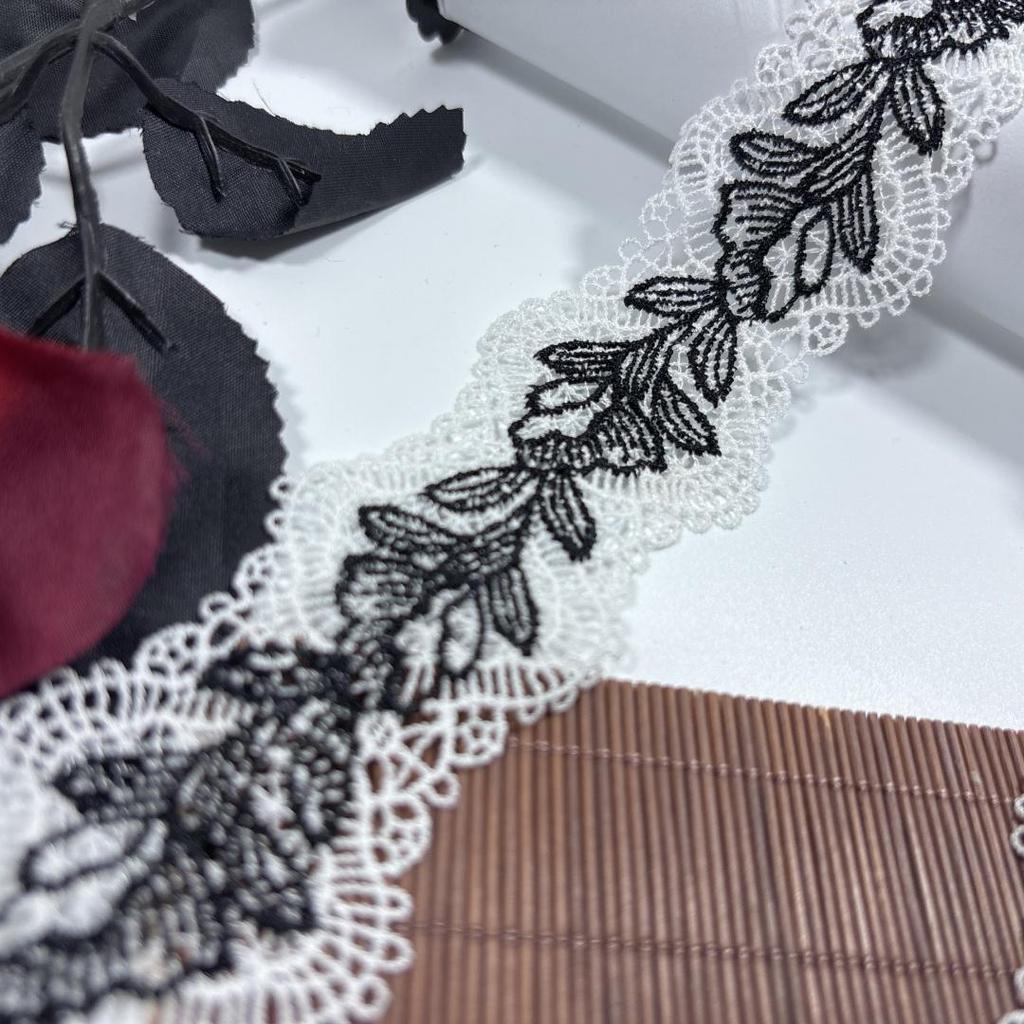 4.5cm Wide Two-tone Polyester Lace, Narrow Hollow Crocheted Lace Trim for Garment, Dress, Lingerie, Underwear, Bra, Sewing & Crafting
