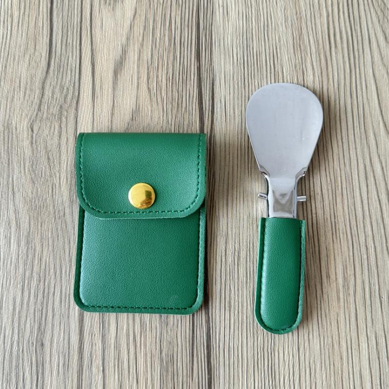 

Stainless Steel Folding Shoe Horn PU Leather Small Bag Keychain Lazy Shoe Lifter Portable Shoe Puller Helper Men Women Daily Use зелёный