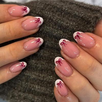 24 Stück Künstliche Nägel Kurz Mandel Glänzend Schleifen Designs Acrylnagel Französische Spitze Einfach Anzubringen und zu Entfernen für Frauen