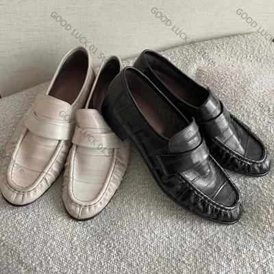 Fashion Loafers Woman Schoenen Dames Luxury 2025 Vintage Pleated Casual Single Shoes Commuting British-style Small Leather Shoes Manual