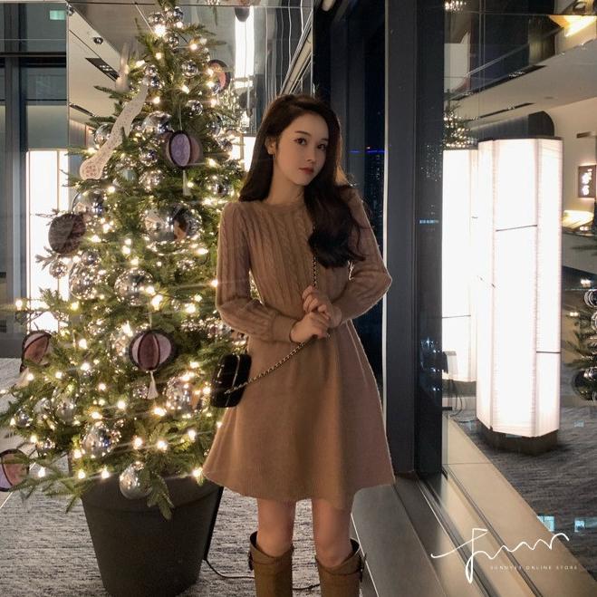 Twisted Knitted Dress for Women In Autumn and Winter High-waisted Casual Long-sleeved Pullover Solid-color Sweater