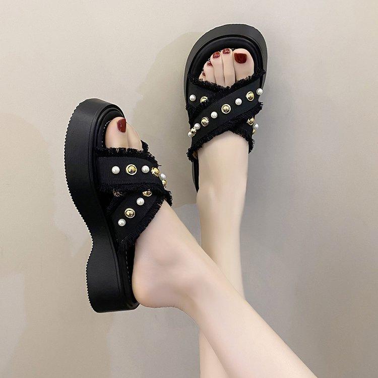 

Модные туфли с заклепками и перекрестным ремнем, женские тапочки из ткани, сандалии на платформе, женские кексы, пляжные шлепанцы, женские туфли 5 чёрный