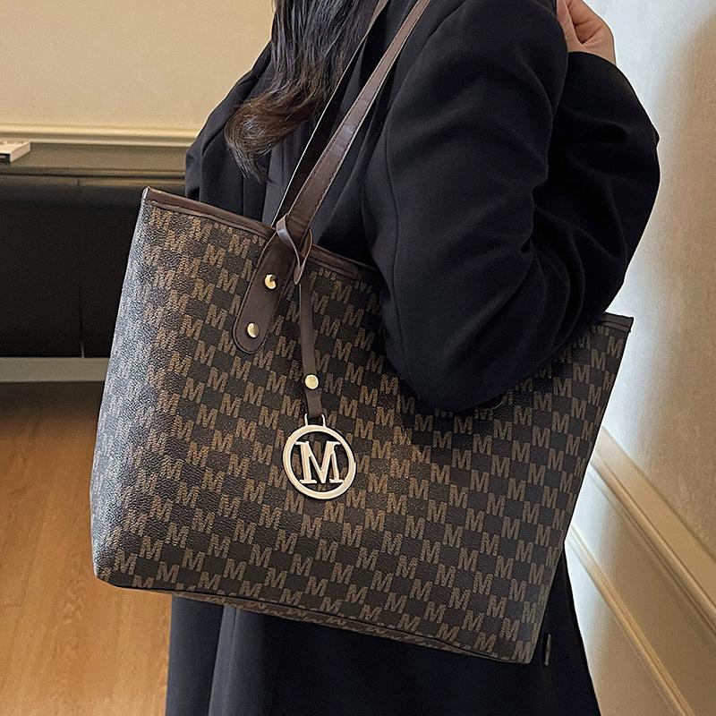 

Модная печать новая большая сумка для путешествий нишевая женская сумка сумка через плечо большая вместимость для поездок на работу личность ручная сумка-тоут темно-коричневого