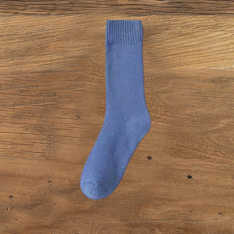 Women's Mid-Calf Anti-Pilling Thick Terry Floor Socks - Warm for Autumn & Winter.
