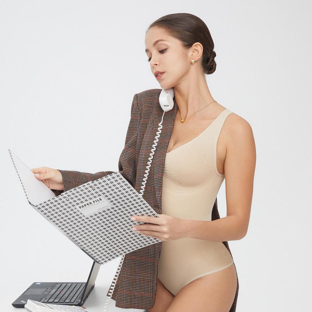 Seamless One-Piece Shaping Bodysuit with Bra, Abdomen Control & Hip Lift