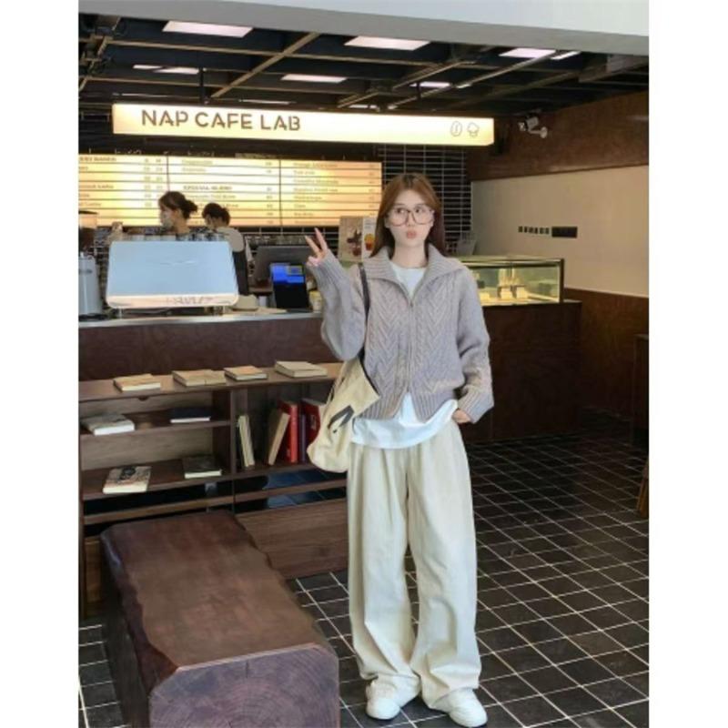 Twist Diamond-shaped Plaid Lapel Zipper Temperament Ladies Sweater Jacket, Niche Thickened Outerwear Lazy Knitted Cardigan