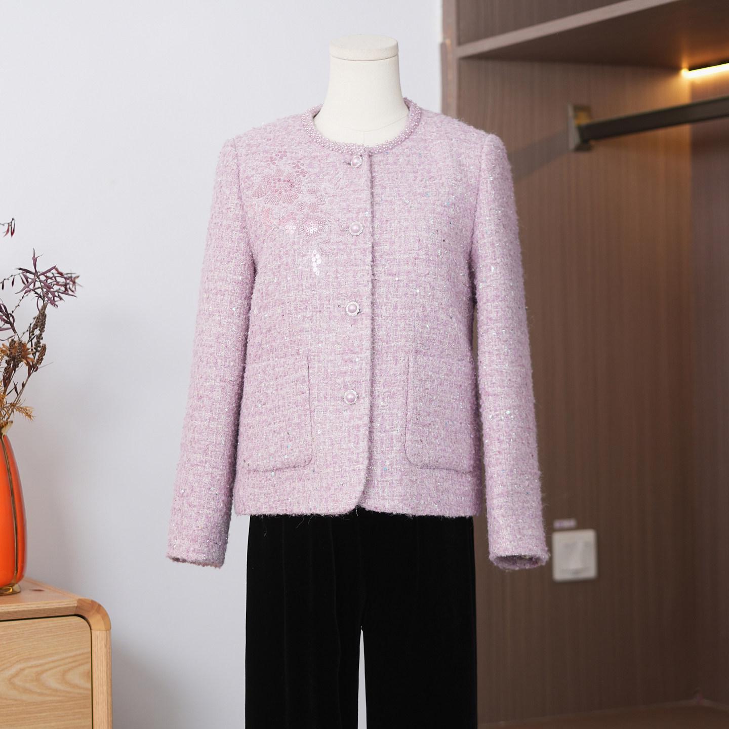 

2026 Stylish Woolen Fragrance Jacket for Women – Age-Reducing, Loose, Plus Size L (105-115 jin)