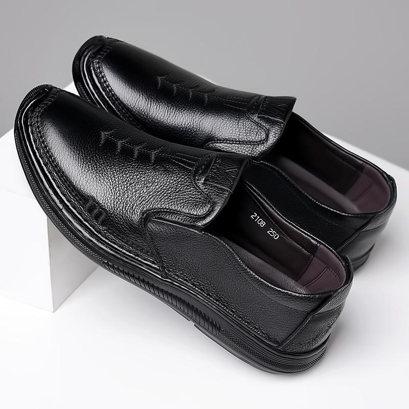 Mens Casual Shoes slip on fashion Sapato Masculino Dress Leather Shoes Men Luxury Moccasins Driving Shoes Zapatos Casuales