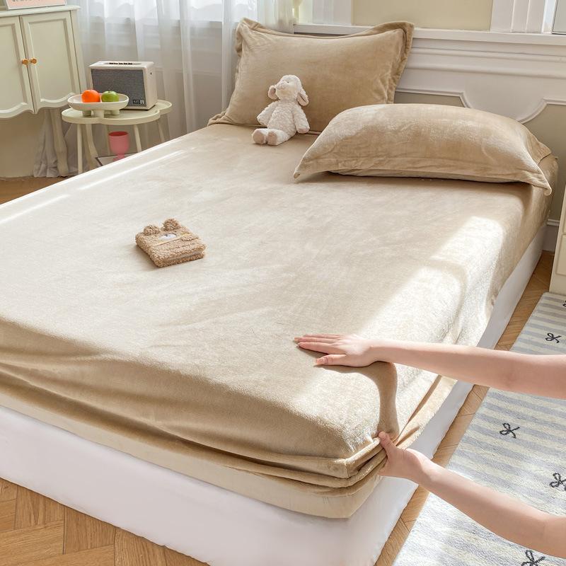 1pc Cozy Fitted Sheet Mattress Protector Soft Warm and Breathable Multiple Colors, Green, Purple, Gray Snug Fit for All Seasons Perfect for Bedrooms