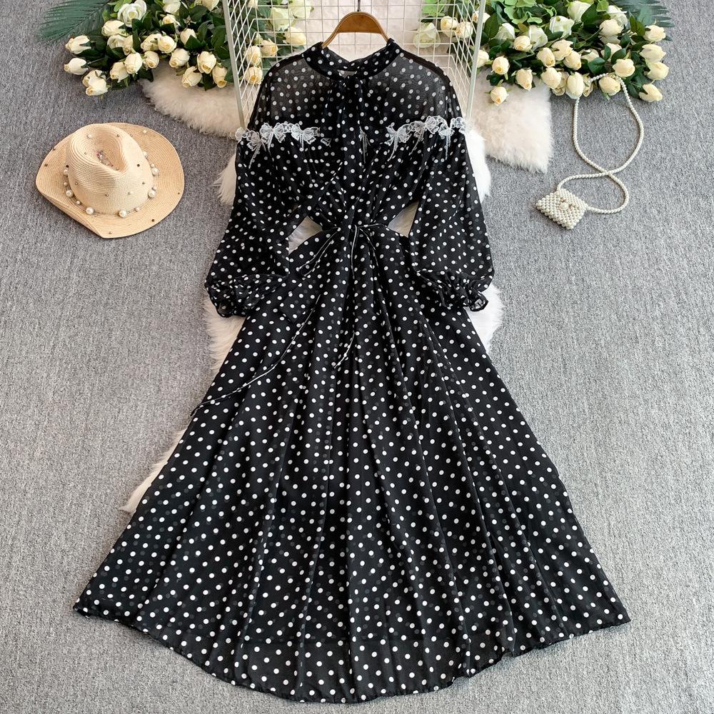 Women's Lace Bow Lantern Sleeve Dress A Summer Waist-cinching and Slimming Dress