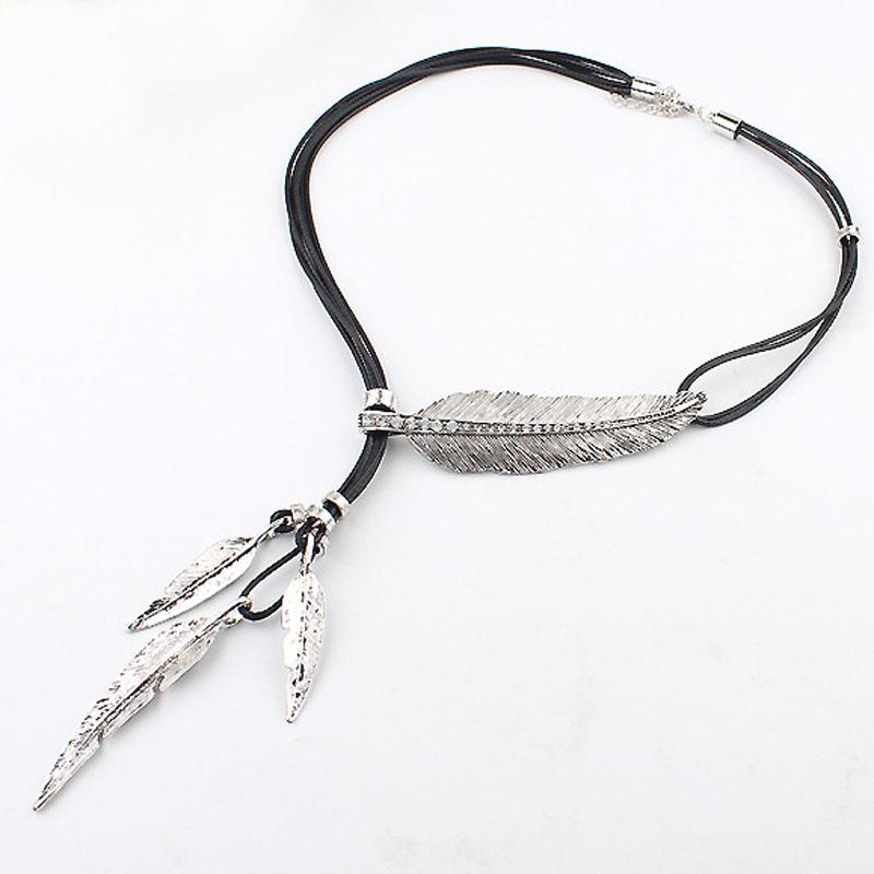 Fashion Korean New Necklace Bohemian Style Rope Chain Leaf Feather Pattern Pendant Necklace For Women Fine Jewelry Collares Gift