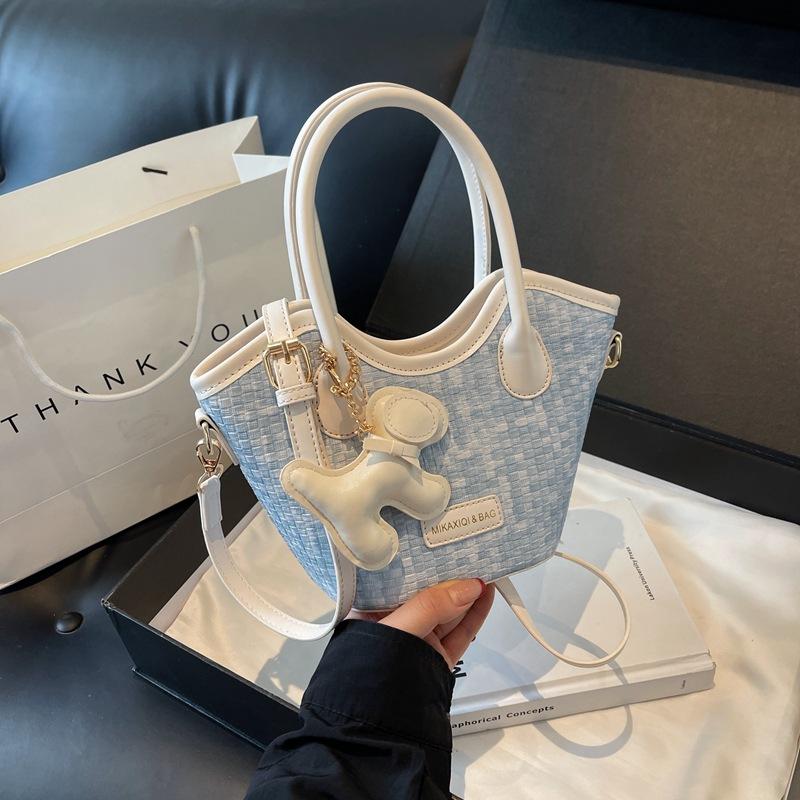 Bag Summer Women's 2025 New Niche Textured Portable Vegetable Basket Bag Fashion Versatile Shoulder Crossbody Bag