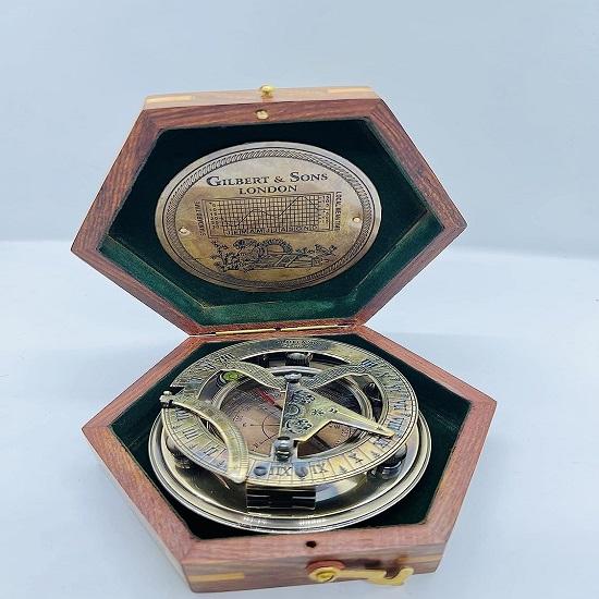 

Солнечные часы-компас Gilbert Sons London из латуни с деревянной коробкой, Морской латунный