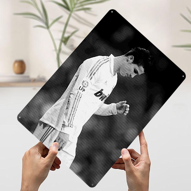 Cristiano Ronaldo Soccer Photo Poster Customized Vintage Metal Signs Wall Art Retro Tin Plaque for Mancave Gamer Decoration Room