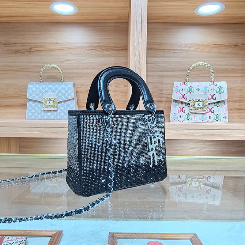 

Элегантные сумки со стразами в градиентном стиле: Сумки в стиле ретро принцессы Дианы, маленькие квадратные сумки через плечо с цепочкой, модные женские аксессуары
