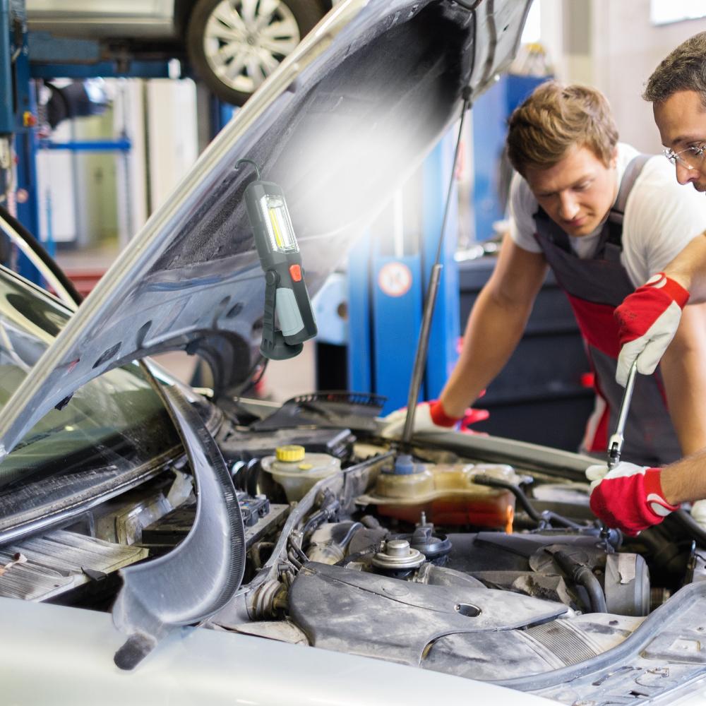 Workshop Flashlight, Magnet, LED Lamp, Batteries, Strong, Garage, Father's Day