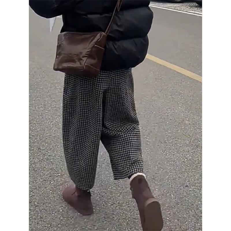 Loose Plus Size Plaid High Waist Wide Leg Pants for Women - Concealing, Casual Fit, Autumn/Winter