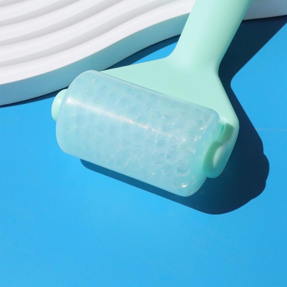 Ice Roller,Face Care Roller Massager for Puffiness Relief Pain and Minor Injury,Skin Beauty Tool to Tighten Pores Whiten Skin