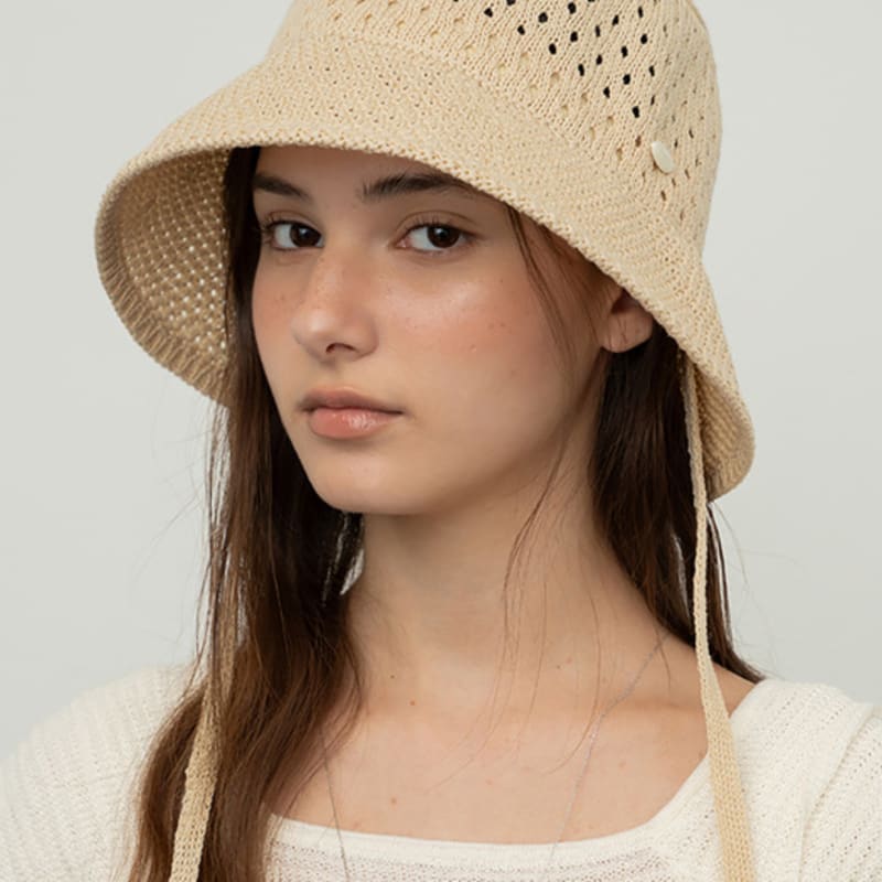 

Вторая панама крючком с перфорацией, Nayra_2 цвета Black