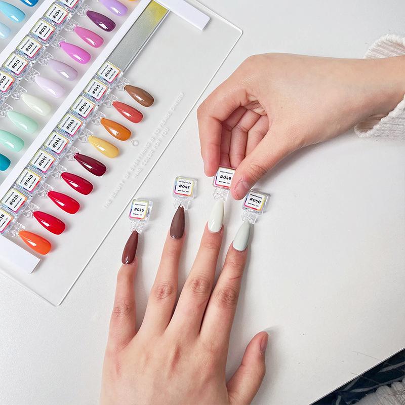 Nová Prémiová Akrylová Barevná Paleta pro Nehty Magnetické Hroty Nehtů Displejová Deska Barevná Karta s Číslovanými Samolepkami pro Nehtové Studio